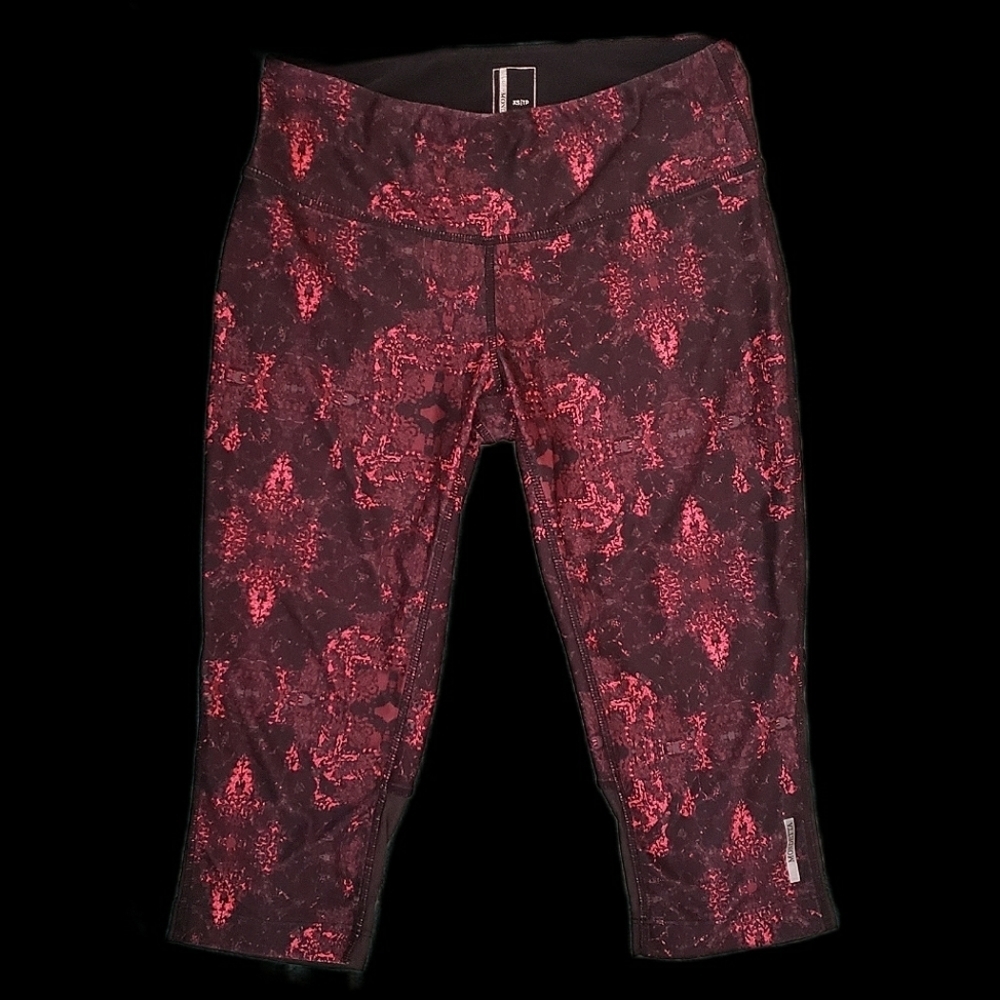 (C-4)Mondetta Activewear Capri, Bergundy/Black, XS